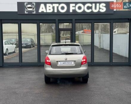 Бежевый Шкода Фабия, объемом двигателя 1.39 л и пробегом 200 тыс. км за 7000 $, фото 6 на Automoto.ua