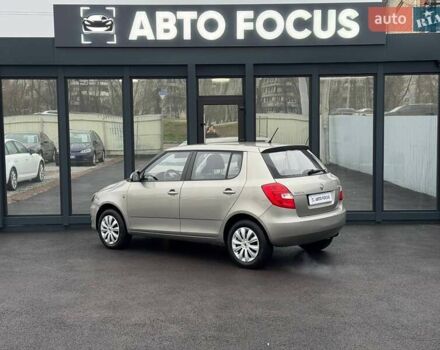 Бежевый Шкода Фабия, объемом двигателя 1.39 л и пробегом 200 тыс. км за 7000 $, фото 7 на Automoto.ua