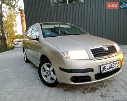 Бежевый Шкода Фабия, объемом двигателя 1.4 л и пробегом 204 тыс. км за 4100 $, фото 25 на Automoto.ua