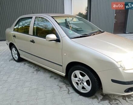 Бежевый Шкода Фабия, объемом двигателя 1.4 л и пробегом 204 тыс. км за 4100 $, фото 24 на Automoto.ua