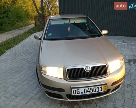 Бежевый Шкода Фабия, объемом двигателя 1.4 л и пробегом 204 тыс. км за 4100 $, фото 27 на Automoto.ua
