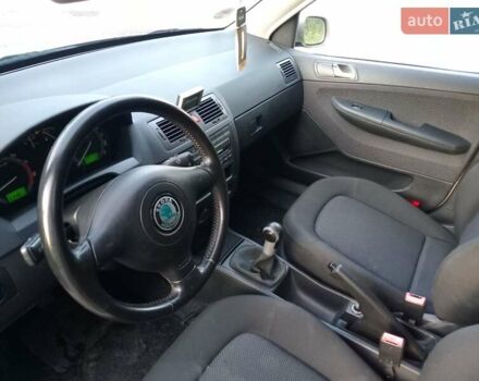 Бежевый Шкода Фабия, объемом двигателя 1.4 л и пробегом 204 тыс. км за 4100 $, фото 15 на Automoto.ua