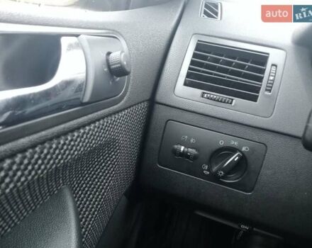 Бежевый Шкода Фабия, объемом двигателя 1.4 л и пробегом 204 тыс. км за 4100 $, фото 59 на Automoto.ua