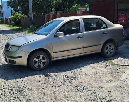 Бежевый Шкода Фабия, объемом двигателя 1.2 л и пробегом 140 тыс. км за 3400 $, фото 3 на Automoto.ua