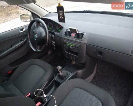 Бежевый Шкода Фабия, объемом двигателя 1.4 л и пробегом 204 тыс. км за 4100 $, фото 66 на Automoto.ua