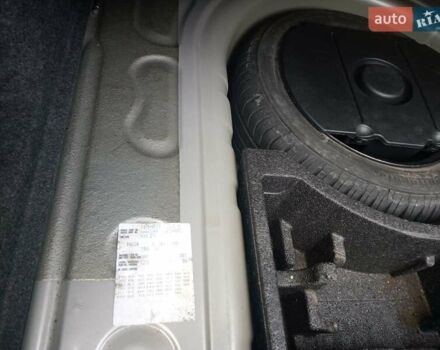 Бежевый Шкода Фабия, объемом двигателя 1.4 л и пробегом 204 тыс. км за 4100 $, фото 58 на Automoto.ua