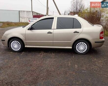 Бежевий Шкода Фабія, об'ємом двигуна 1.4 л та пробігом 300 тис. км за 2750 $, фото 15 на Automoto.ua