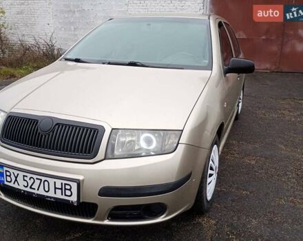 Бежевий Шкода Фабія, об'ємом двигуна 1.4 л та пробігом 300 тис. км за 2750 $, фото 9 на Automoto.ua