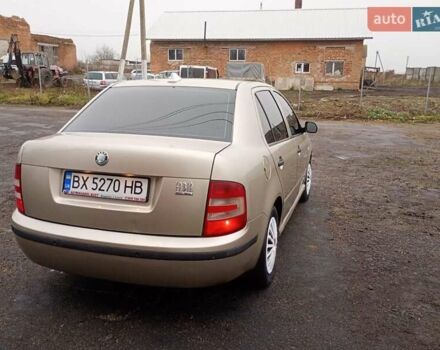 Бежевий Шкода Фабія, об'ємом двигуна 1.4 л та пробігом 300 тис. км за 2750 $, фото 2 на Automoto.ua
