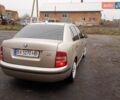 Бежевий Шкода Фабія, об'ємом двигуна 1.4 л та пробігом 300 тис. км за 2750 $, фото 2 на Automoto.ua