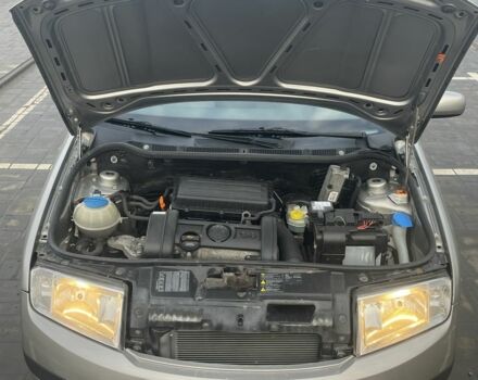 Бежевый Шкода Фабия, объемом двигателя 1.4 л и пробегом 204 тыс. км за 3850 $, фото 8 на Automoto.ua