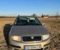 Бежевий Шкода Фабія, об'ємом двигуна 1.42 л та пробігом 150 тис. км за 5100 $, фото 1 на Automoto.ua