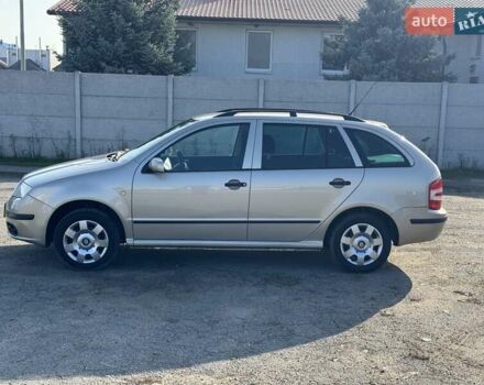 Бежевий Шкода Фабія, об'ємом двигуна 1.4 л та пробігом 211 тис. км за 4700 $, фото 2 на Automoto.ua