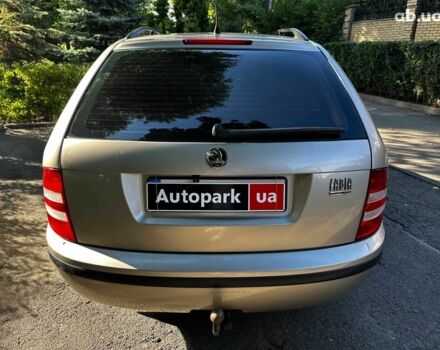 Бежевий Шкода Фабія, об'ємом двигуна 1.4 л та пробігом 190 тис. км за 5690 $, фото 5 на Automoto.ua