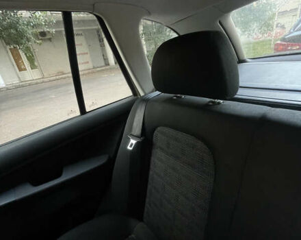 Бежевый Шкода Фабия, объемом двигателя 1.39 л и пробегом 214 тыс. км за 4478 $, фото 31 на Automoto.ua