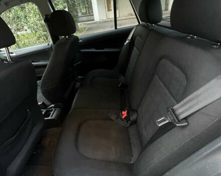 Бежевый Шкода Фабия, объемом двигателя 1.39 л и пробегом 214 тыс. км за 4478 $, фото 27 на Automoto.ua