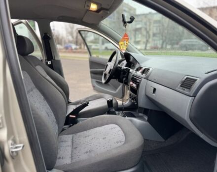 Бежевый Шкода Фабия, объемом двигателя 1.4 л и пробегом 195 тыс. км за 1999 $, фото 14 на Automoto.ua