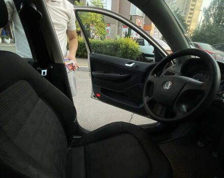 Бежевый Шкода Фабия, объемом двигателя 1.39 л и пробегом 214 тыс. км за 4478 $, фото 45 на Automoto.ua