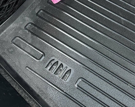 Бежевий Шкода Фабія, об'ємом двигуна 1.39 л та пробігом 248 тис. км за 4750 $, фото 13 на Automoto.ua