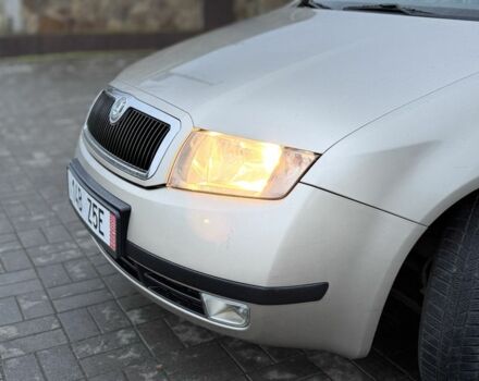 Бежевый Шкода Фабия, объемом двигателя 1.4 л и пробегом 195 тыс. км за 1999 $, фото 15 на Automoto.ua