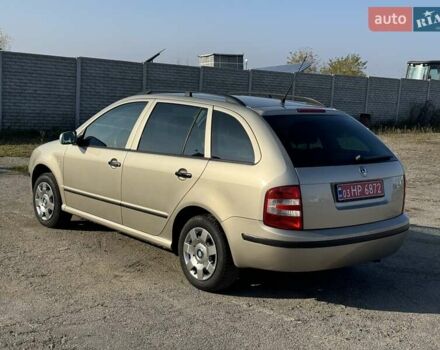 Бежевий Шкода Фабія, об'ємом двигуна 1.4 л та пробігом 211 тис. км за 4700 $, фото 7 на Automoto.ua