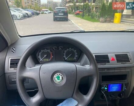 Бежевий Шкода Фабія, об'ємом двигуна 1.2 л та пробігом 237 тис. км за 4200 $, фото 6 на Automoto.ua