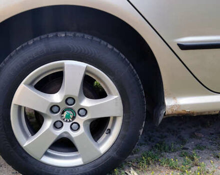 Бежевий Шкода Фабія, об'ємом двигуна 1.39 л та пробігом 234 тис. км за 3300 $, фото 5 на Automoto.ua