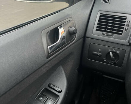 Бежевий Шкода Фабія, об'ємом двигуна 1.39 л та пробігом 248 тис. км за 4750 $, фото 22 на Automoto.ua