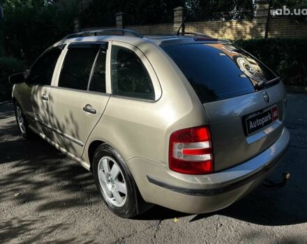Бежевий Шкода Фабія, об'ємом двигуна 1.4 л та пробігом 190 тис. км за 5690 $, фото 6 на Automoto.ua