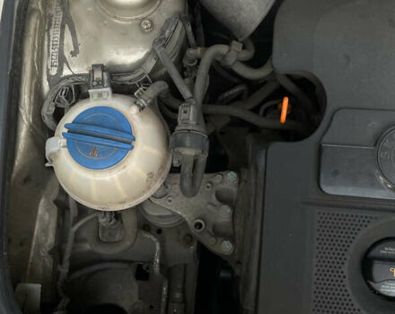 Бежевый Шкода Фабия, объемом двигателя 1.39 л и пробегом 214 тыс. км за 4478 $, фото 21 на Automoto.ua