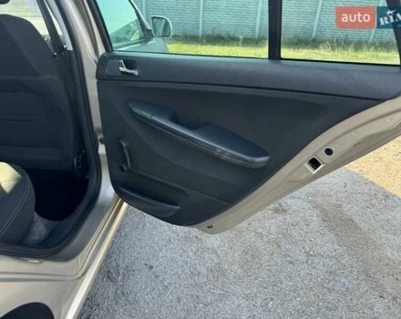 Бежевий Шкода Фабія, об'ємом двигуна 1.4 л та пробігом 211 тис. км за 4700 $, фото 16 на Automoto.ua