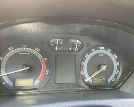 Шкода Фабия 2005 в Чернигове на Automoto.ua Бежевый Шкода Фабия, объемом двигателя 1.4 л и пробегом 245 тыс. км за 3900 $, фото 23 на Automoto.ua