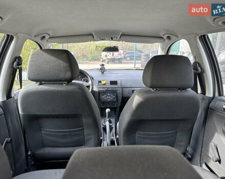 Бежевий Шкода Фабія, об'ємом двигуна 1.39 л та пробігом 210 тис. км за 3950 $, фото 22 на Automoto.ua