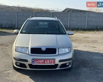 Бежевий Шкода Фабія, об'ємом двигуна 1.4 л та пробігом 211 тис. км за 4700 $, фото 5 на Automoto.ua