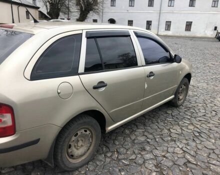 Бежевый Шкода Фабия, объемом двигателя 0 л и пробегом 285 тыс. км за 3000 $, фото 2 на Automoto.ua