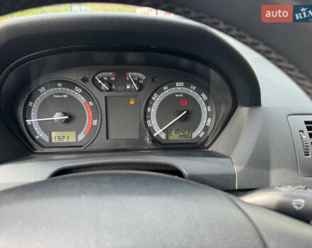 Бежевий Шкода Фабія, об'ємом двигуна 1.39 л та пробігом 210 тис. км за 3950 $, фото 17 на Automoto.ua