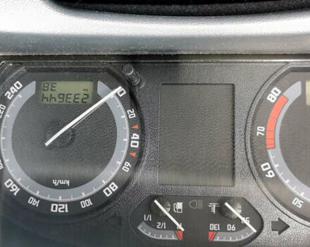 Бежевий Шкода Фабія, об'ємом двигуна 1.39 л та пробігом 234 тис. км за 3300 $, фото 10 на Automoto.ua