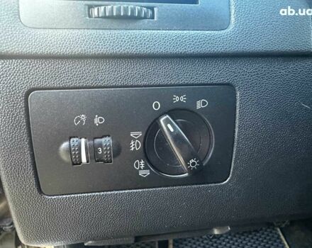 Бежевий Шкода Фабія, об'ємом двигуна 1.4 л та пробігом 190 тис. км за 5690 $, фото 10 на Automoto.ua