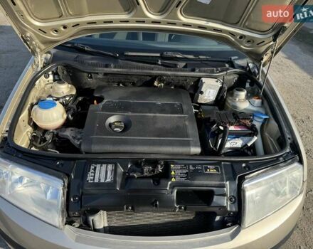 Бежевий Шкода Фабія, об'ємом двигуна 1.4 л та пробігом 211 тис. км за 4700 $, фото 11 на Automoto.ua