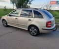 Бежевый Шкода Фабия, объемом двигателя 1.4 л и пробегом 242 тыс. км за 4250 $, фото 8 на Automoto.ua