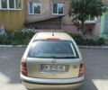 Бежевый Шкода Фабия, объемом двигателя 1.2 л и пробегом 229 тыс. км за 3300 $, фото 2 на Automoto.ua