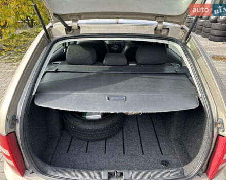 Бежевий Шкода Фабія, об'ємом двигуна 1.39 л та пробігом 210 тис. км за 3950 $, фото 21 на Automoto.ua