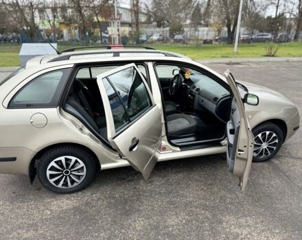 Бежевый Шкода Фабия, объемом двигателя 1.4 л и пробегом 195 тыс. км за 1999 $, фото 13 на Automoto.ua