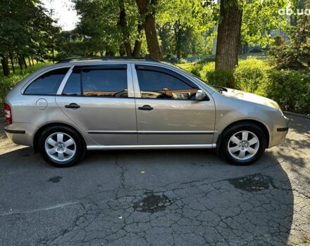 Бежевий Шкода Фабія, об'ємом двигуна 1.4 л та пробігом 190 тис. км за 5690 $, фото 3 на Automoto.ua