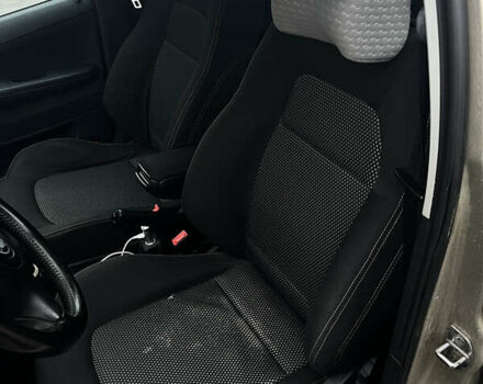 Бежевий Шкода Фабія, об'ємом двигуна 1.39 л та пробігом 248 тис. км за 4750 $, фото 15 на Automoto.ua