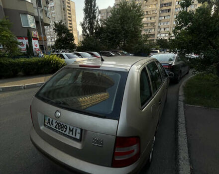 Бежевый Шкода Фабия, объемом двигателя 1.39 л и пробегом 214 тыс. км за 4478 $, фото 6 на Automoto.ua