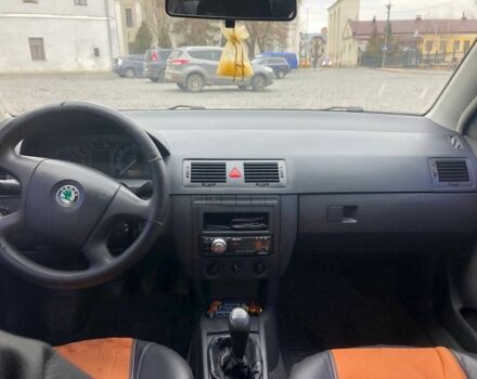 Бежевый Шкода Фабия, объемом двигателя 0 л и пробегом 285 тыс. км за 3000 $, фото 7 на Automoto.ua