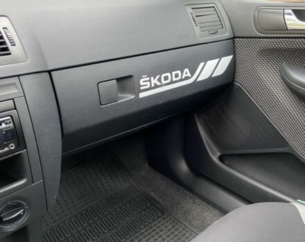 Шкода Фабия 2005 в Чернигове на Automoto.ua Бежевый Шкода Фабия, объемом двигателя 1.4 л и пробегом 245 тыс. км за 3900 $, фото 12 на Automoto.ua