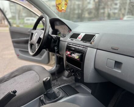 Бежевый Шкода Фабия, объемом двигателя 1.4 л и пробегом 195 тыс. км за 1999 $, фото 17 на Automoto.ua