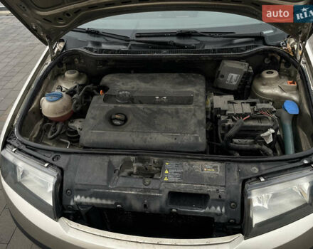 Бежевий Шкода Фабія, об'ємом двигуна 1.39 л та пробігом 248 тис. км за 4750 $, фото 25 на Automoto.ua